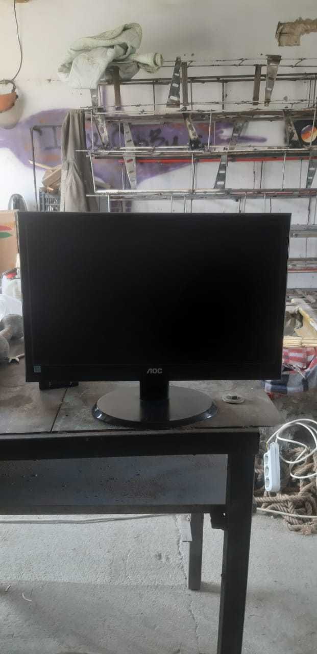 Продам монитор Led