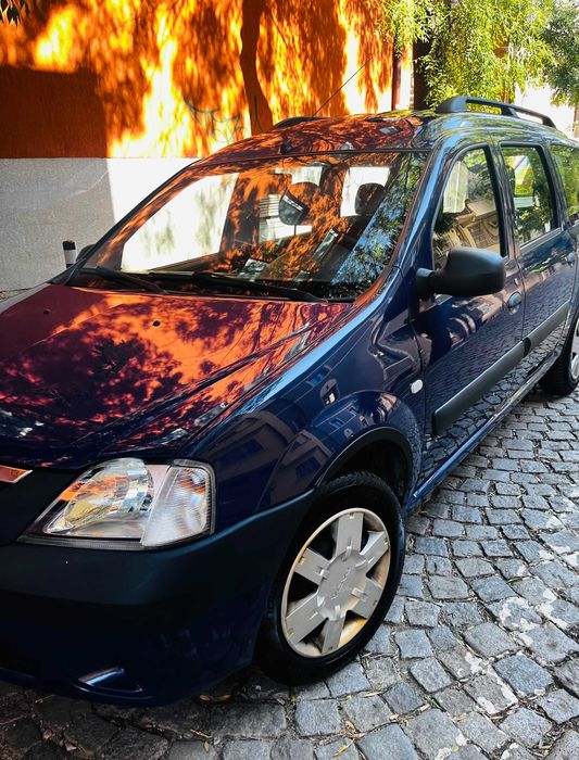 Dacia Logan dark blue 60.000 km