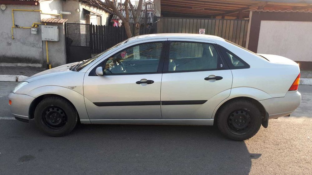 Ford Focus 2.0 Benzină 130CP