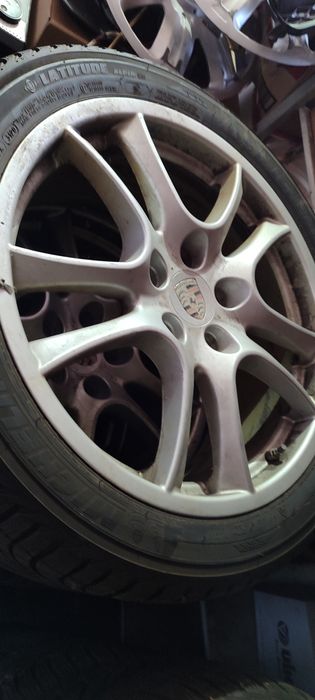 Зимни гуми с джанти за Porsche Cayenne 275/40/20