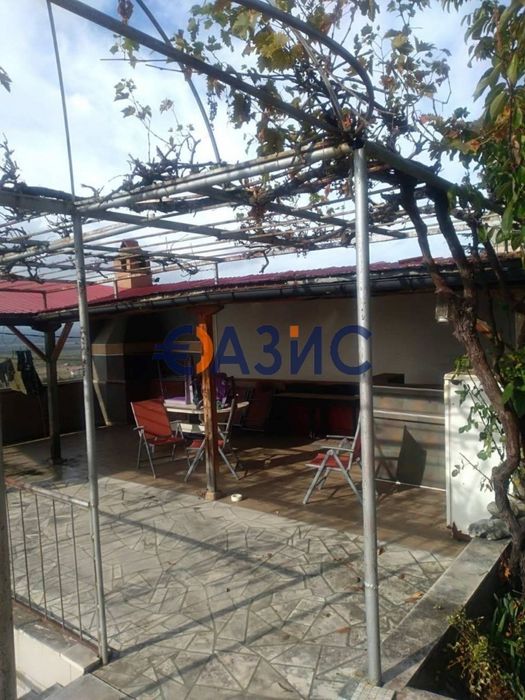 4-етажна къща с басейн в Чолакова Чешма, Кошарица, България, 936 кв м,