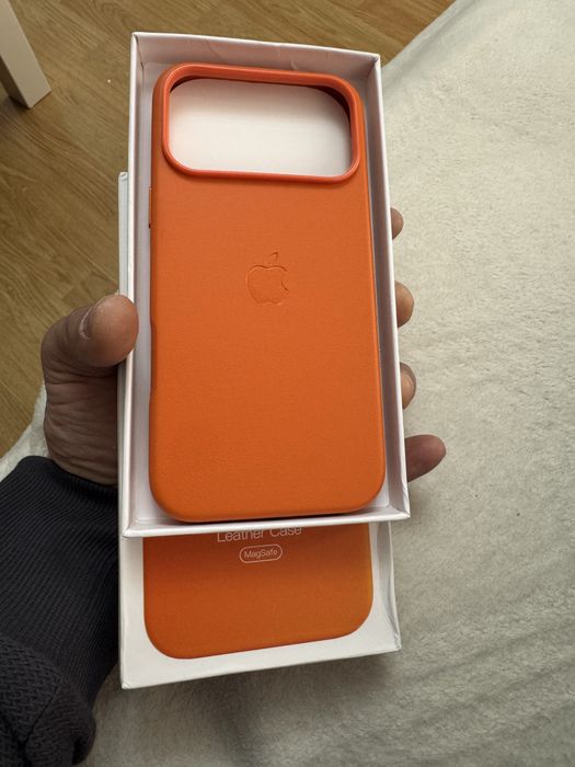 Huse din Piele Iphone 17pro/ 17pro Max/ 17 cu Magsafe