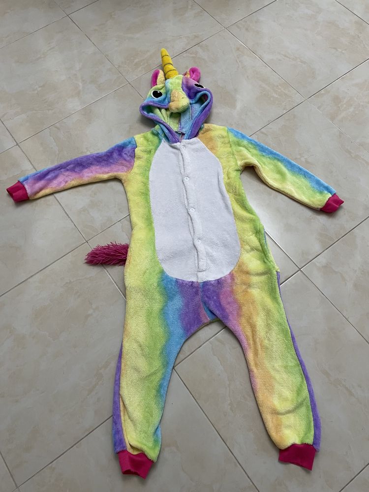 Плюшевый нежный костюм кенгуру единорожка