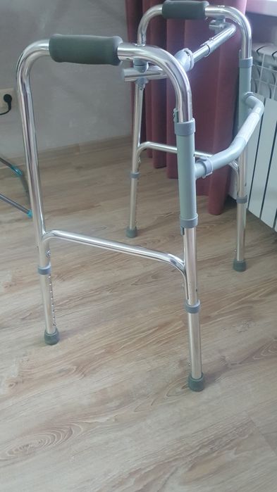 Ходунки для взрослых