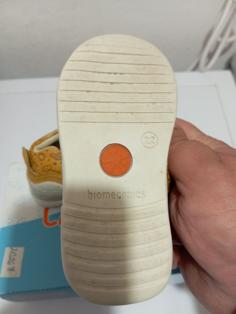 Biomechanics puma adidas