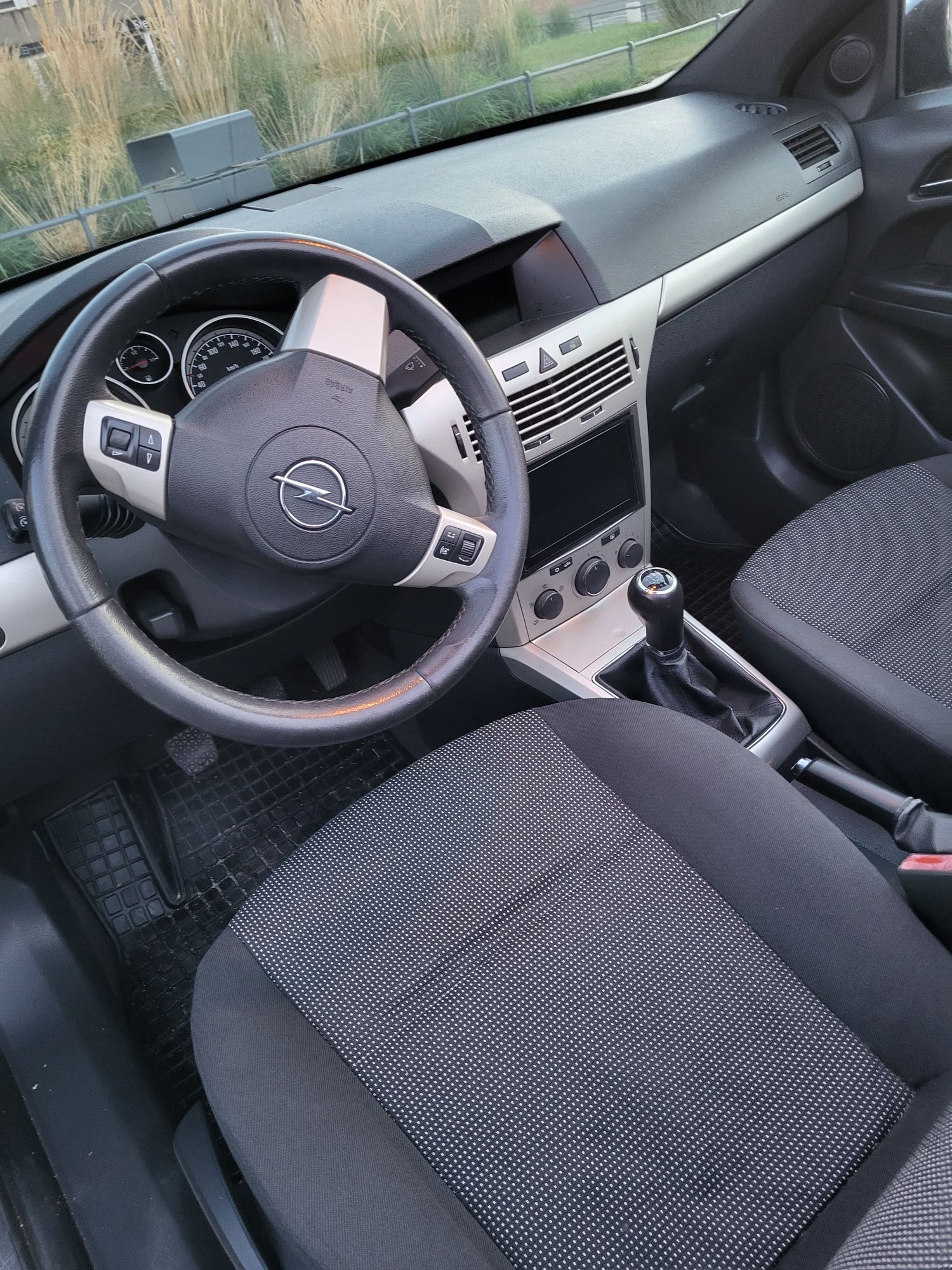 Opel Astra H TwinTop Facelift