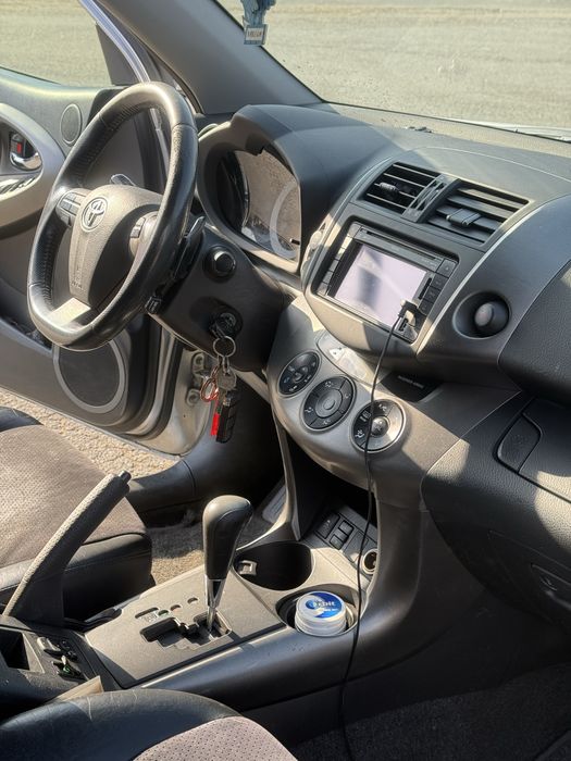 Toyota Rav 4 4x4 automat 2011