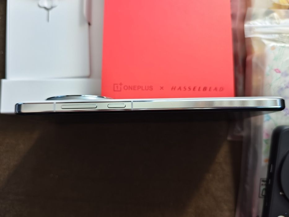 OnePlus 13 16/512 Gb с гаранция от Технополис
