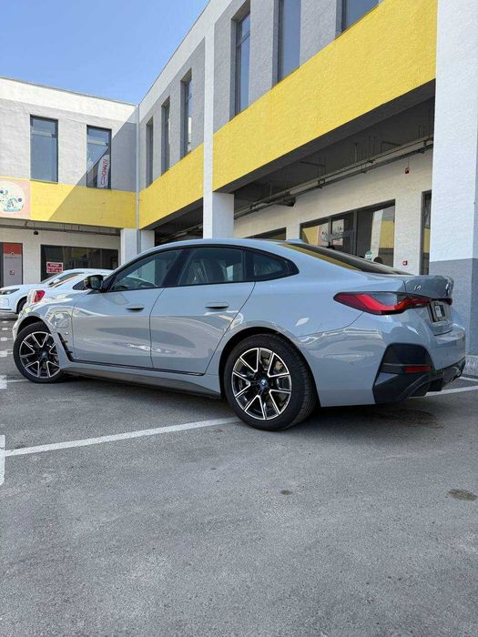 bmw i4 40l eDrive  2024
