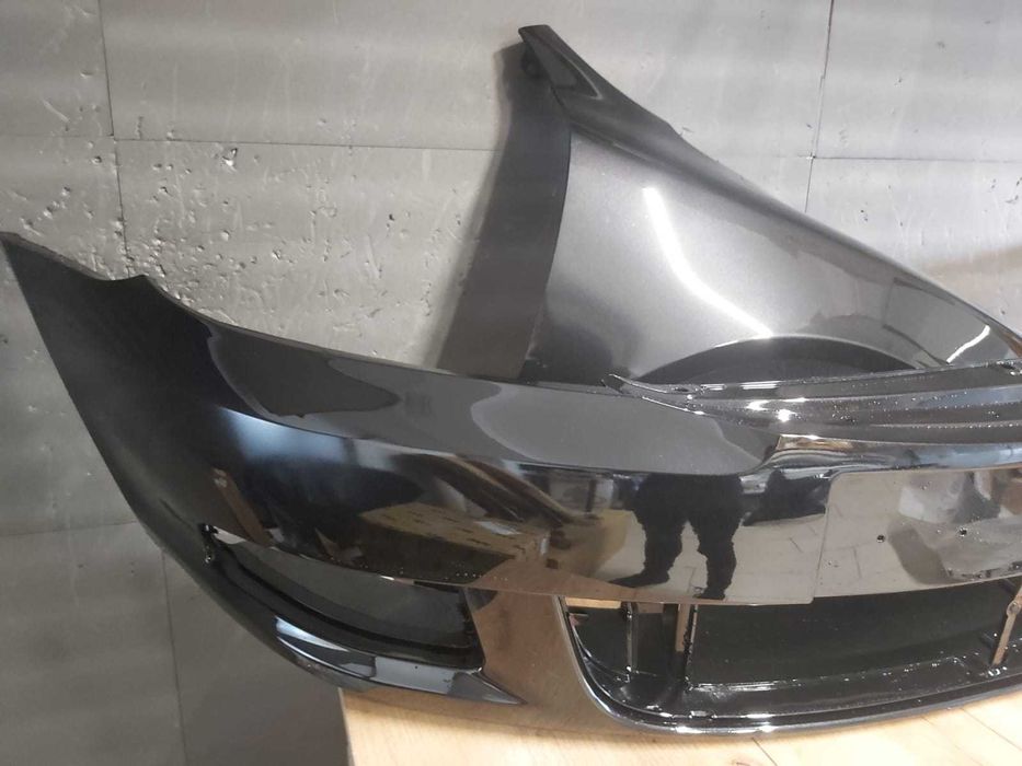 Bara & Aripa Fata Dreapta Skoda Octavia 2/II 2008-2013 (F9R (Negru))