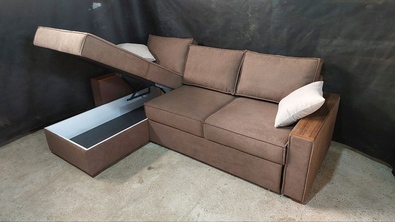 Новый угловой диван.