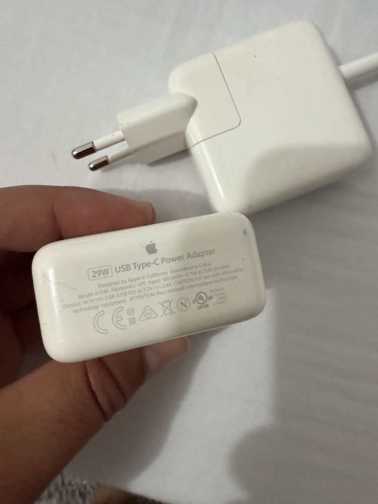 Incaractor macbook air/pro