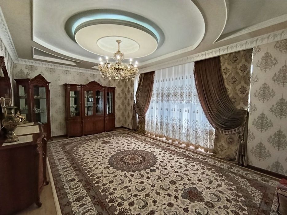 Уй сотилади Янги хаёт тумани Олчазор махалла мулжал Хумо-мед клиникаси