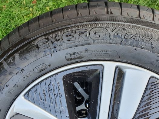 Летни гуми Michelin 205/60/16 + Лети джанти KIA 5x114,3 16" НОВИ!