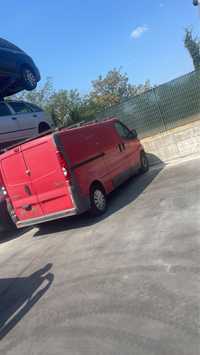 Dezmembrez Renault Trafic an 2010 2.0