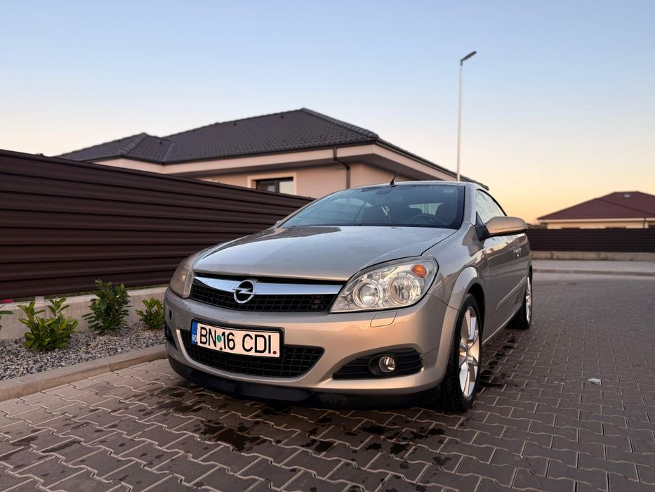 Vând Opel Astra H
