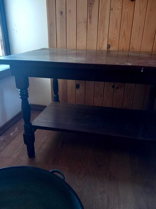 Дървена холна маса масив