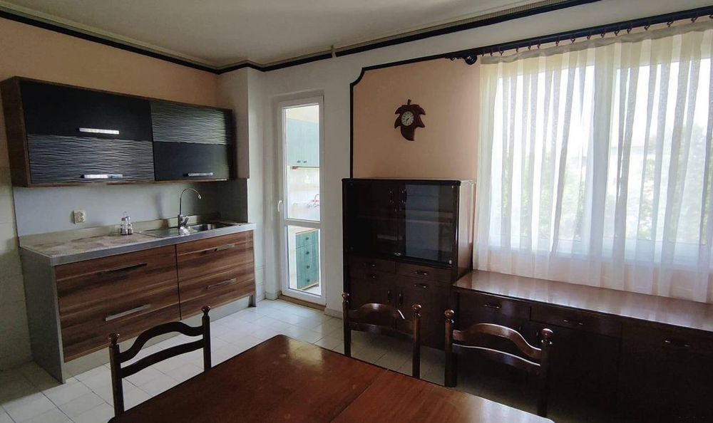 Дава се под наем Тристаен апартамент в Пловдив, Въстанически - 100 кв.м за 395 € - Снимка #1