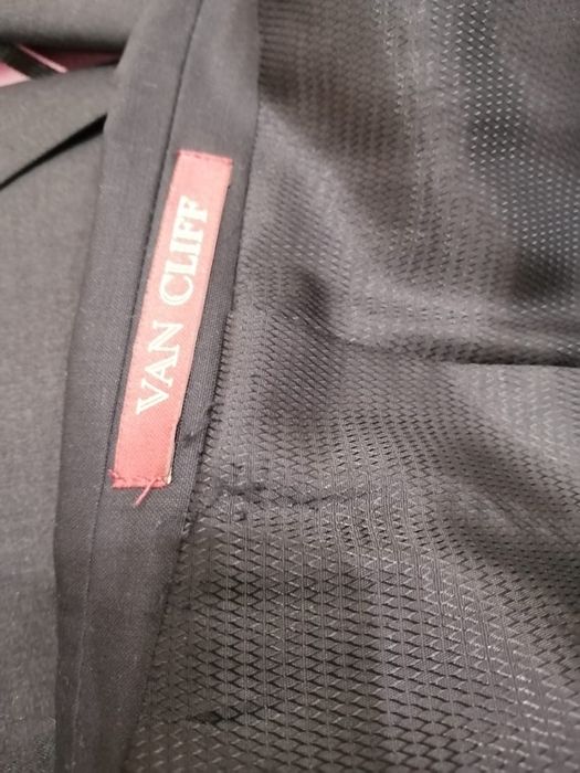 Продам мужской костюм.