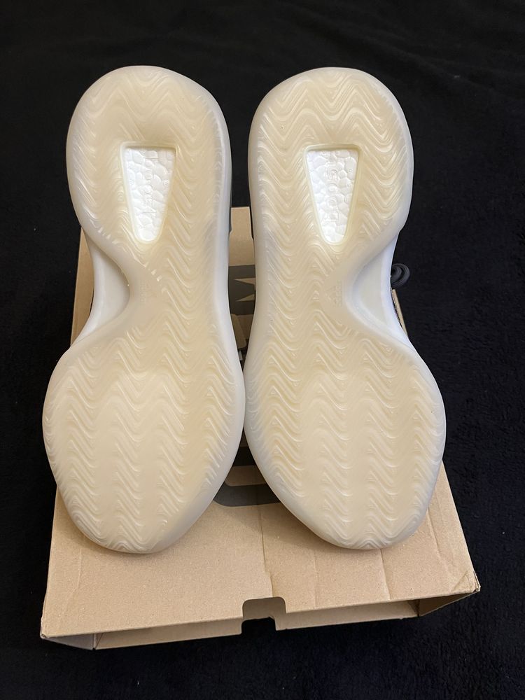 Yeezy QNTM Amber Tint reflective