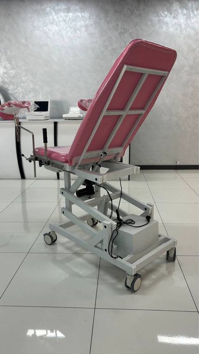 Ginekologik operatsion stol