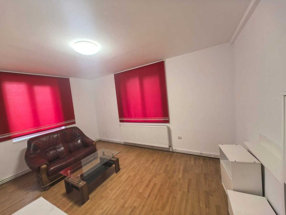 Închiriez apartament 2 camere