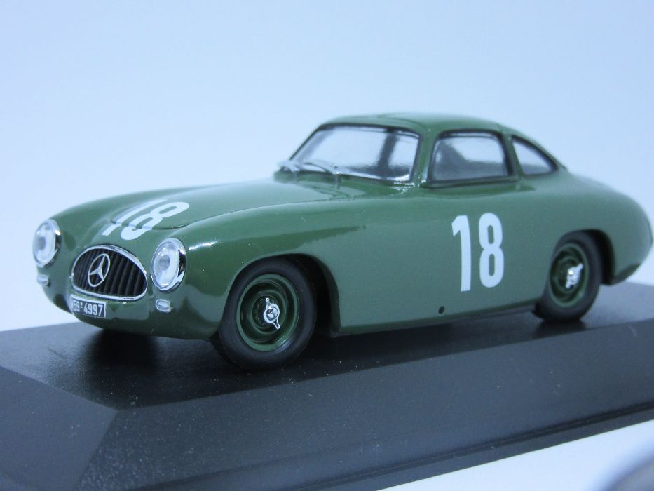 Macheta Mercedes 300 SL MaxModels 1:43