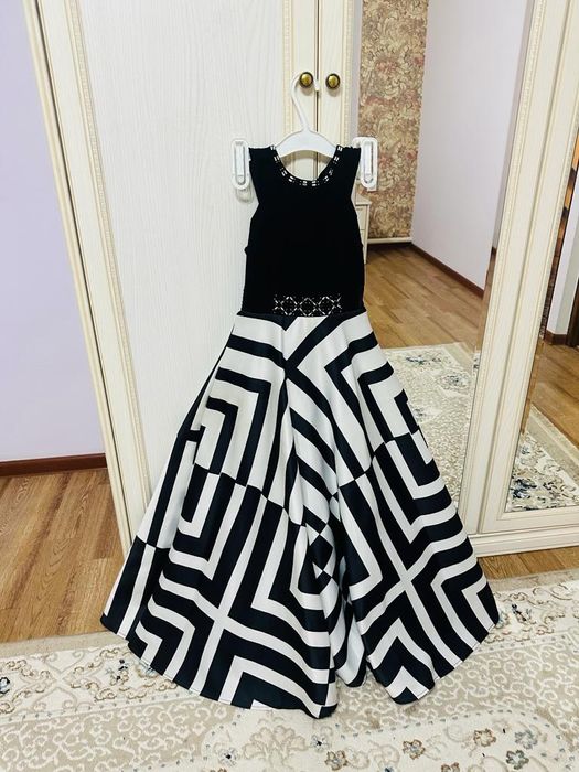 Красивое платье из Турции на девочку