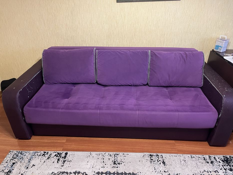 Срочно! Продам Диван  и кресло