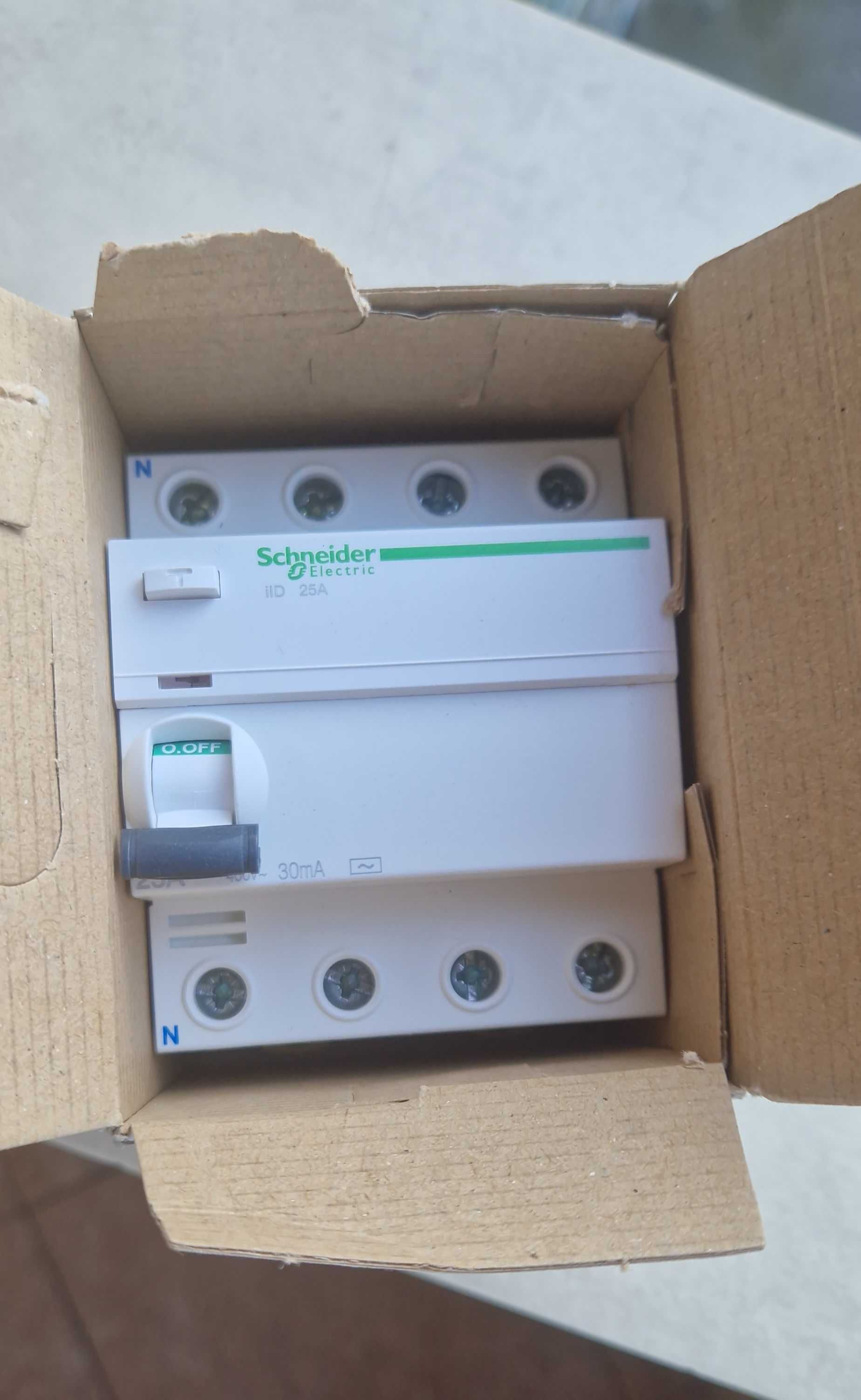 Schneider - Дефектнотокова защита - 4P - 25A - 30mA - тип AC
