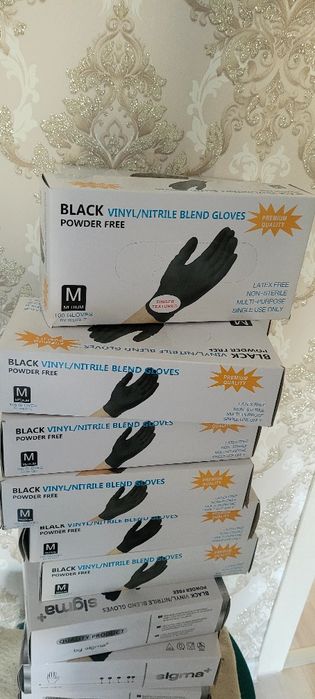 Черный перчатка размер  М