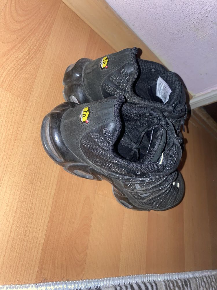 Tn air max plus в отлично състояние