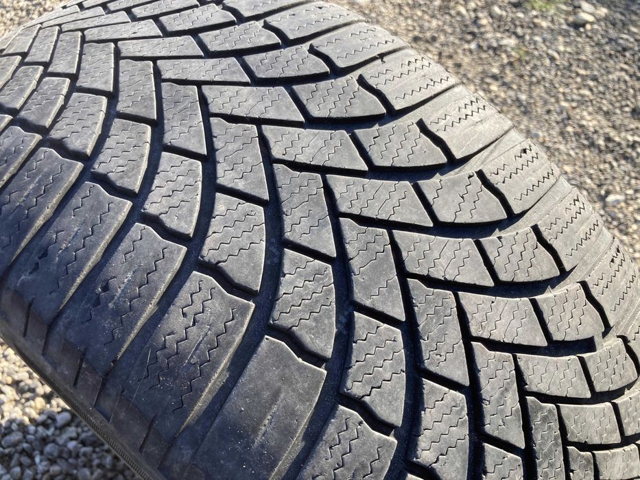 Всесезонни Гуми 235 50 18 Bridgestone dot 19
