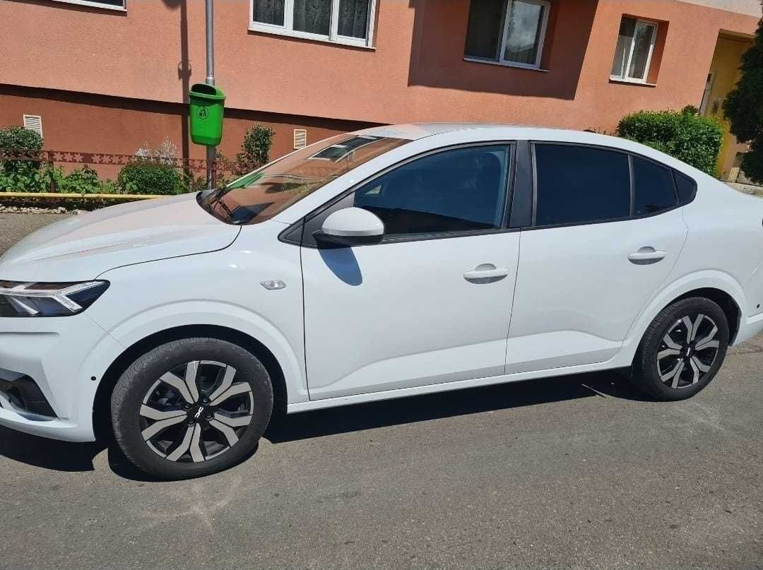 De vânzare  Prestige+ 2023 varianta full de la dacia
