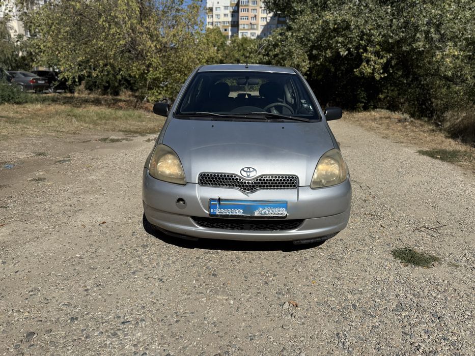 Продава Toyota yaris 2002- 187000 км