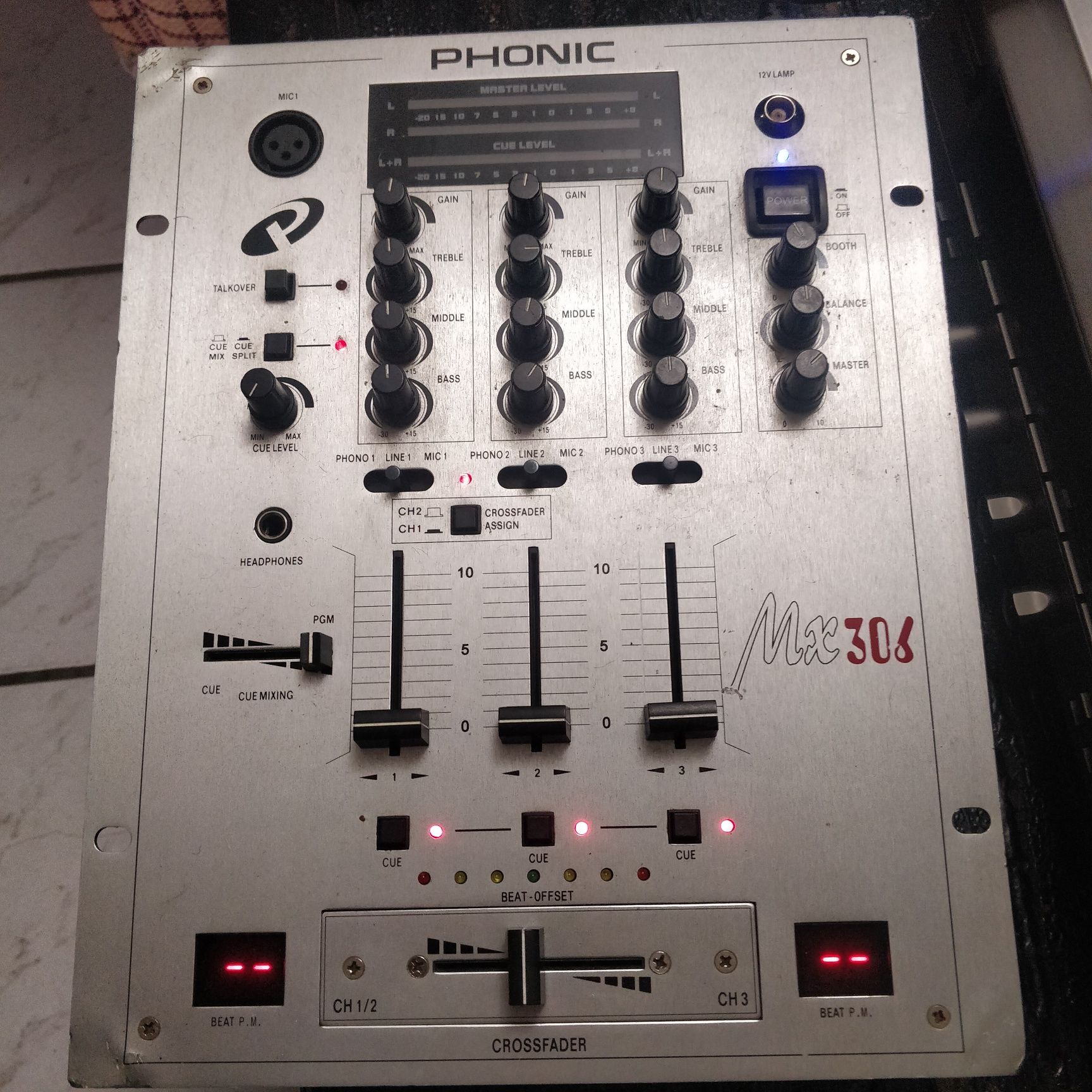 Микс пулт PHONIC MX306