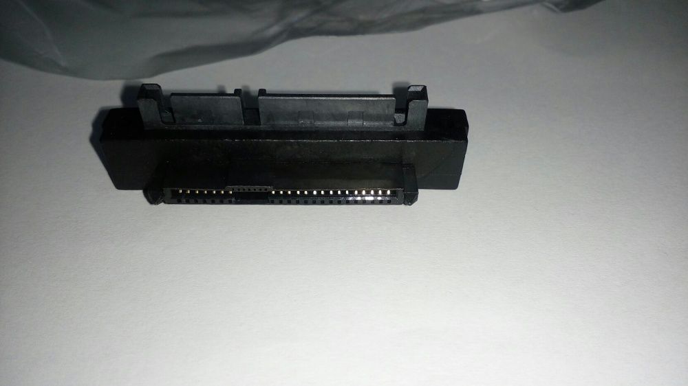 Adaptor sas 29 pini la sata