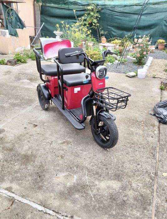 Triciclu electric nou – nefolosit
