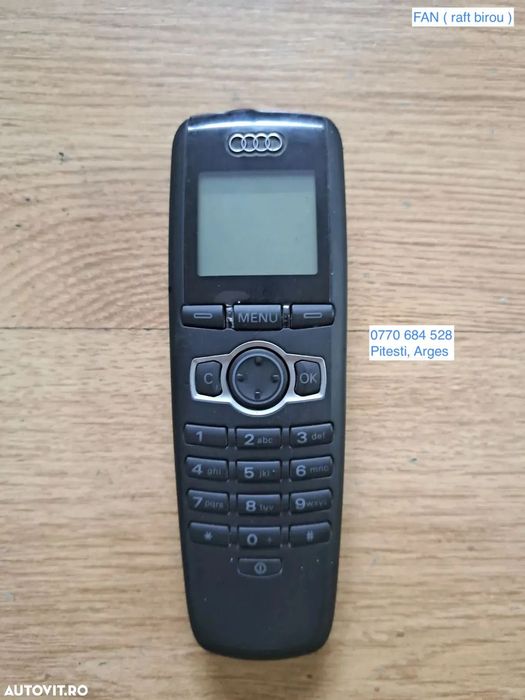 Telefon Auto Motorola Original Audi A8 D3 A6 C6 Q7 ( se vinde cum se vede - fara baterie; nu stim daca functioneaza )
