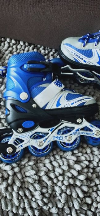 Продам новые ролики.