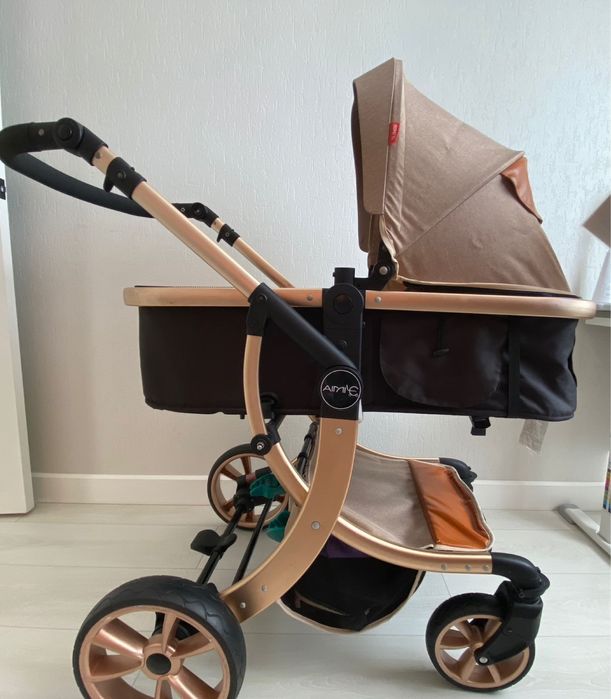 Коляска , в отличном состоянии. Почти новая, на улицу не выезжала.