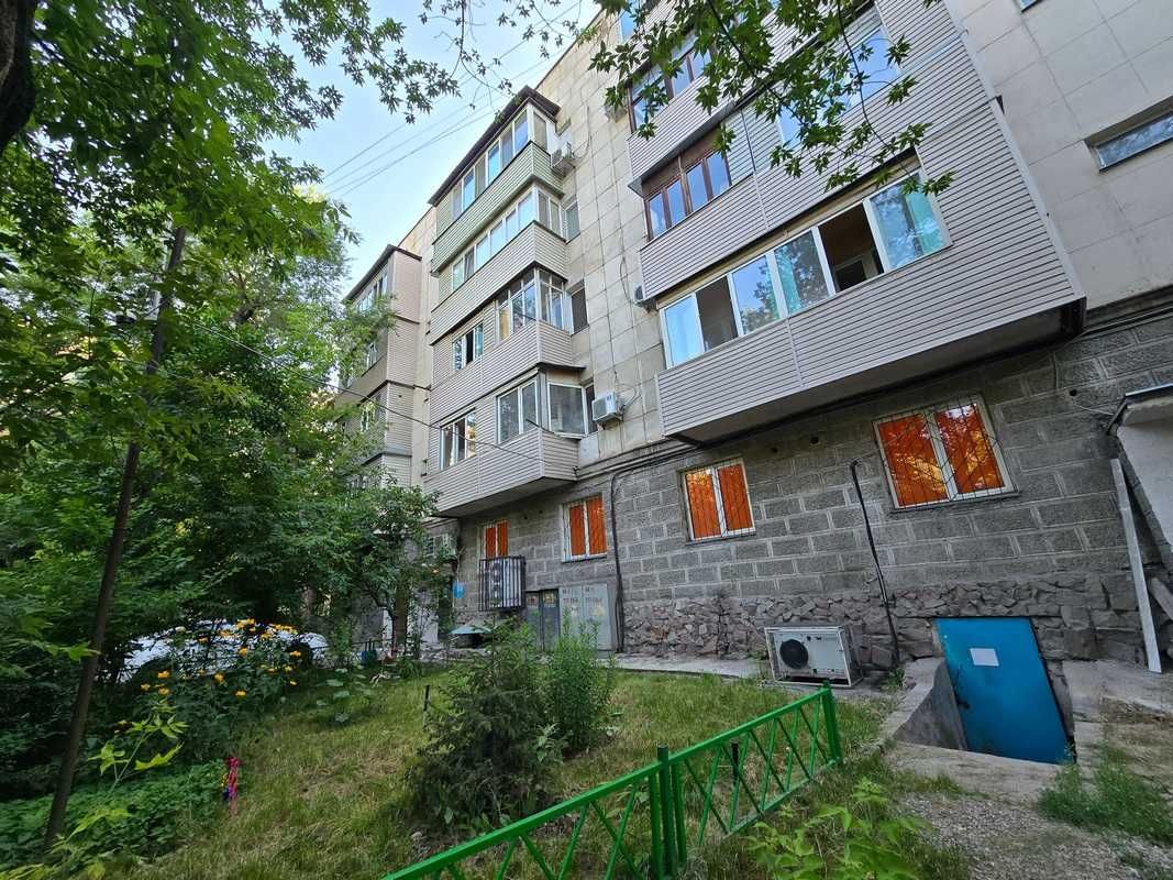 Продам 1-комнатную квартиру Розыбакиева-Курмангазы 92