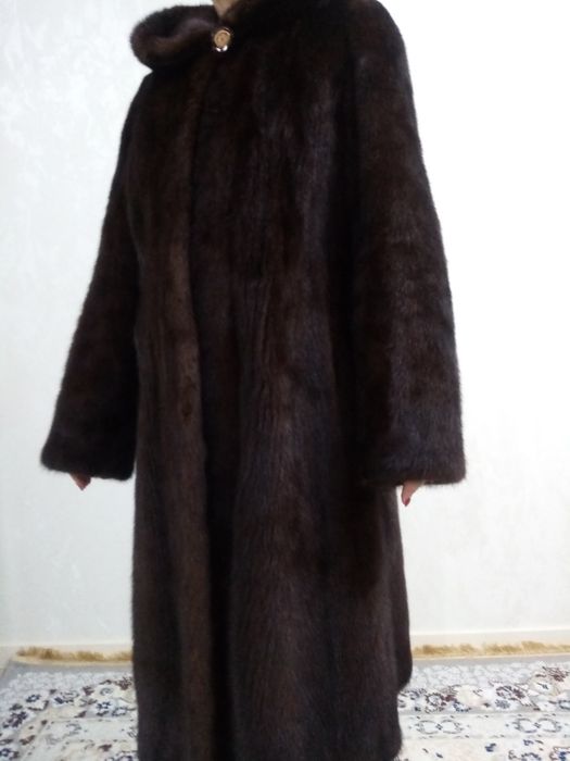 Продам норковую шубу