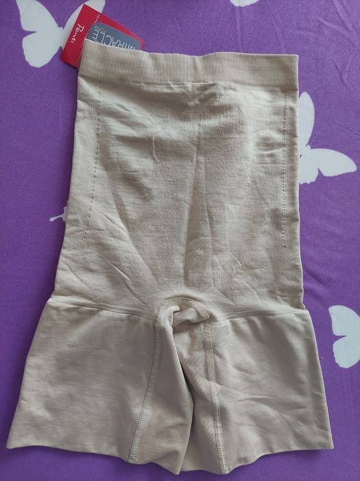 Pantaloni scurti modelatori cu talie inalta, marimea M, noi