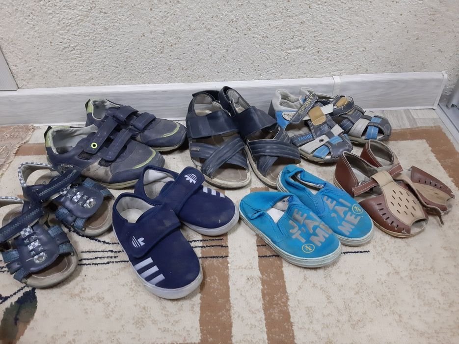 Детские сандали и кроссовки от 500тг.