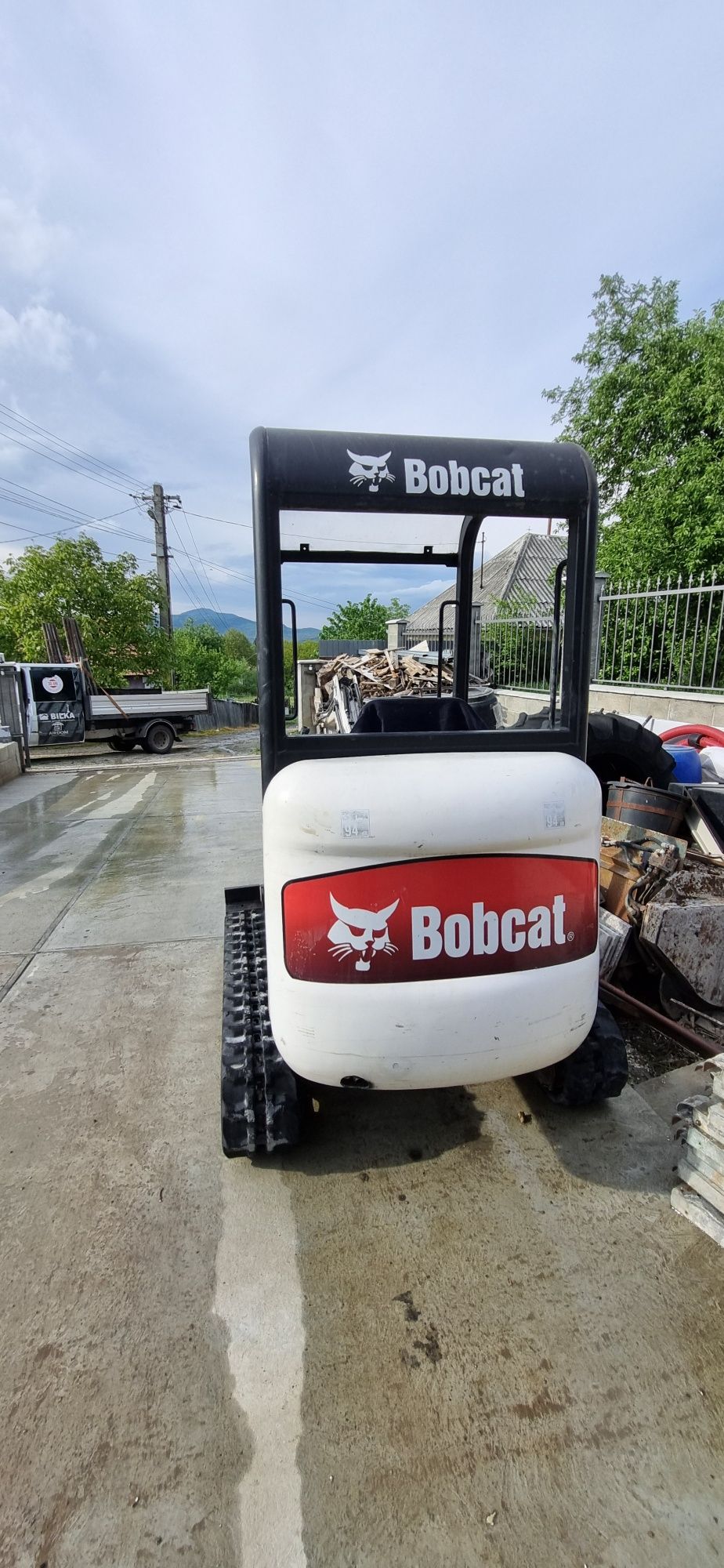 Miniexcavator bobcat 1.7 tone