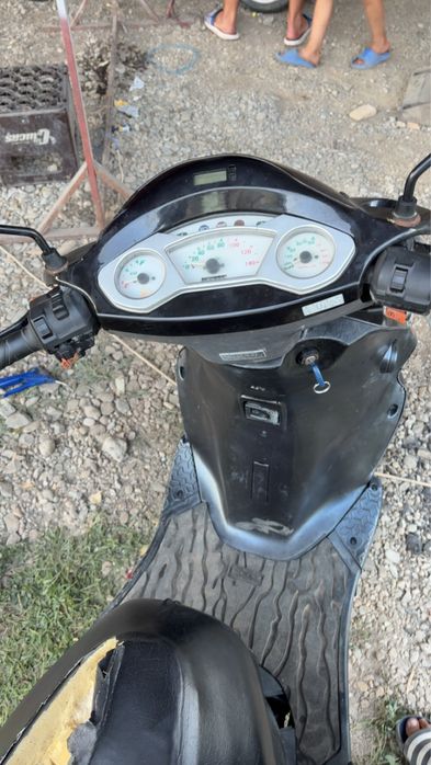 vand scuter peugeot 125cm