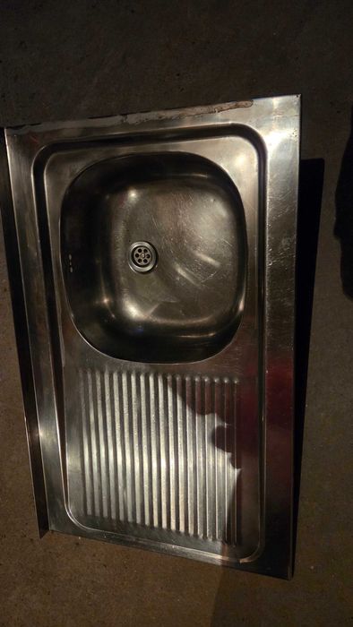 Продавам мивка алпака 80/51 см