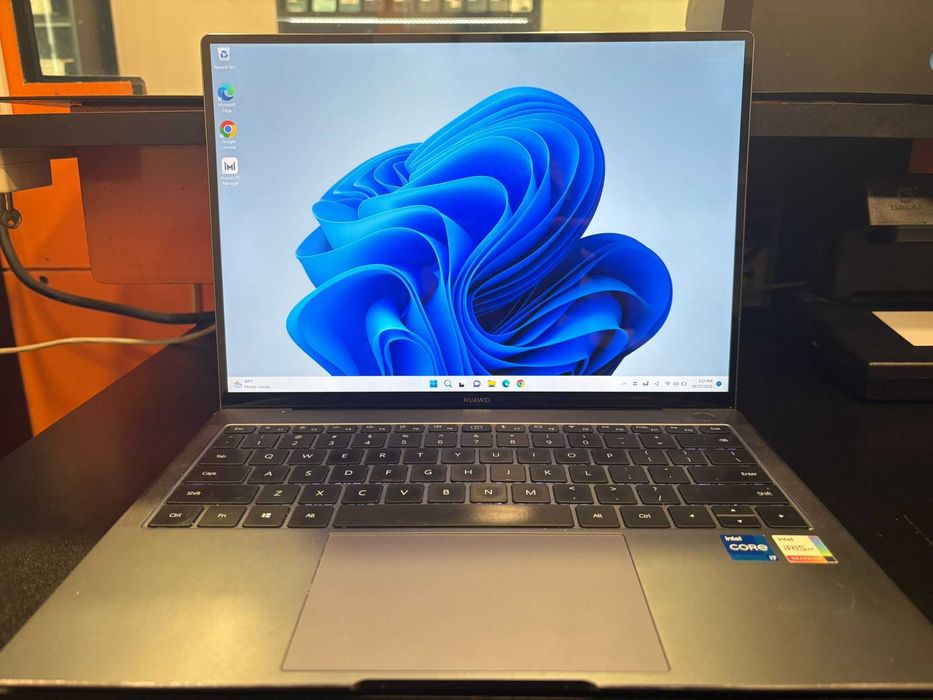 Hope Amanet P5 - Laptop Huawei WFE9Q // Touchscreen //