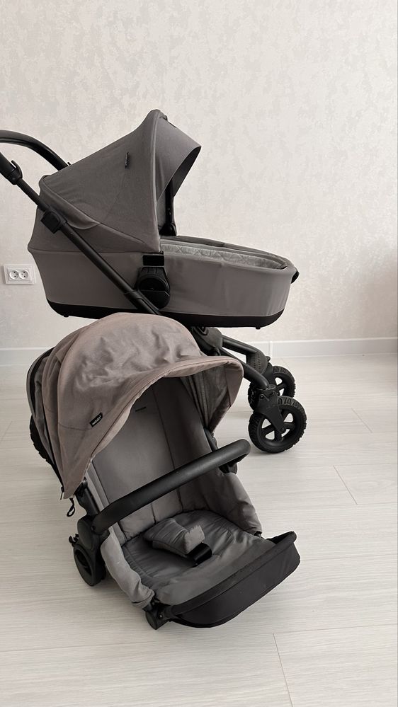 Детская коляска babywalker